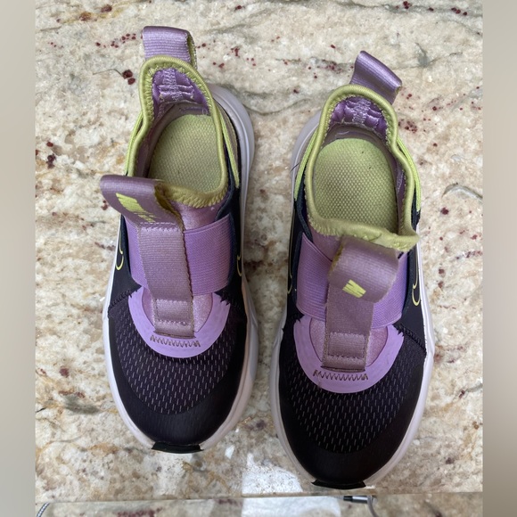 nike womens running shoes no laces